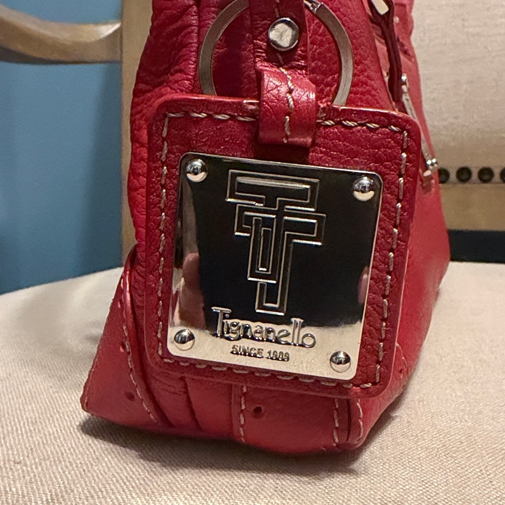 Tignanello Red Pebbled Leather Shoulder Bag - Picture 3 of 15